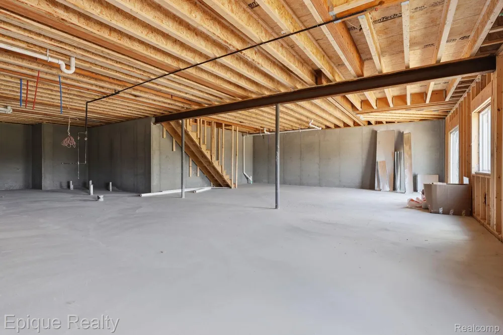 455 Cornerstone Drive Oxford Charter Township, MI 48371