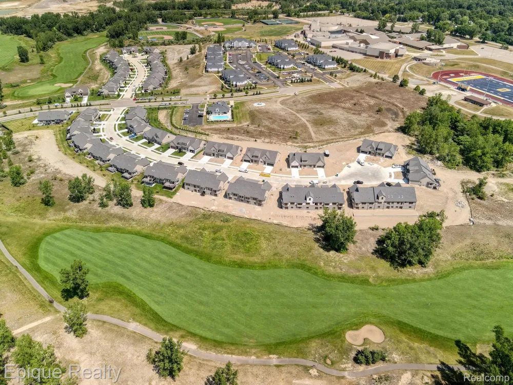 455 Cornerstone Drive Oxford Charter Township, MI 48371