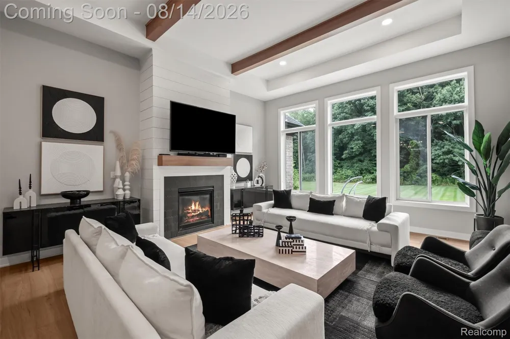 53908 Lawson Creek Drive Shelby Charter Township, MI 48316