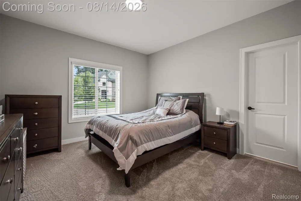 53908 Lawson Creek Drive Shelby Charter Township, MI 48316