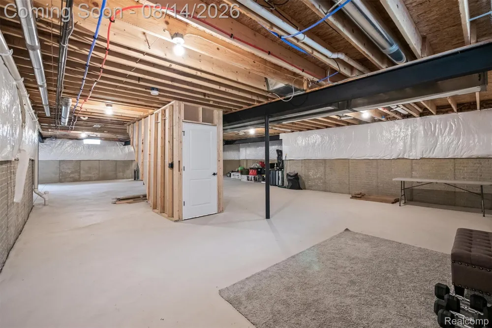 53908 Lawson Creek Drive Shelby Charter Township, MI 48316