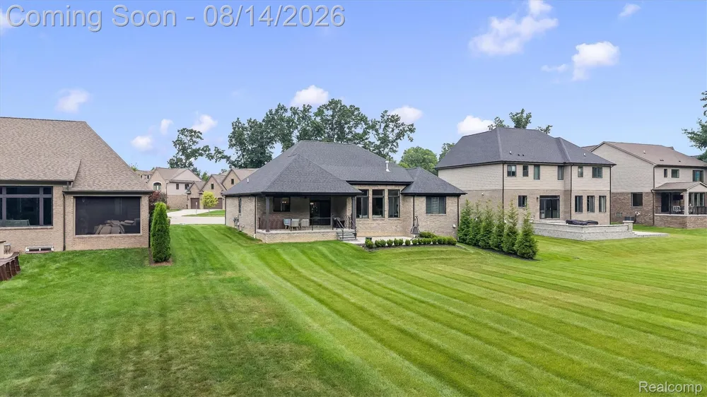 53908 Lawson Creek Drive Shelby Charter Township, MI 48316