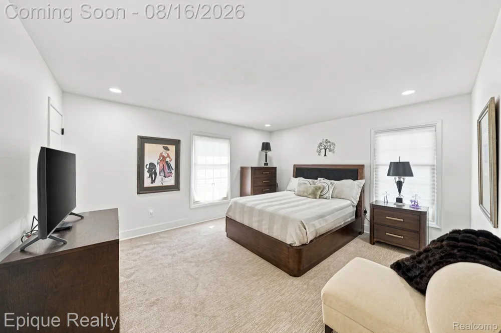 15031 Pilgrim Court Shelby Charter Township, MI 48315