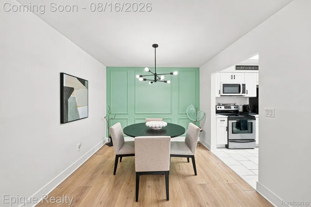 15031 Pilgrim Court Shelby Charter Township, MI 48315