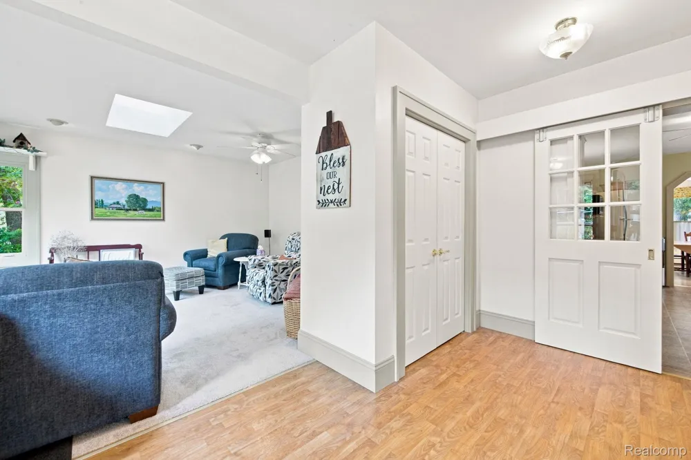 79 Dennison Street Oxford Village, MI 48371