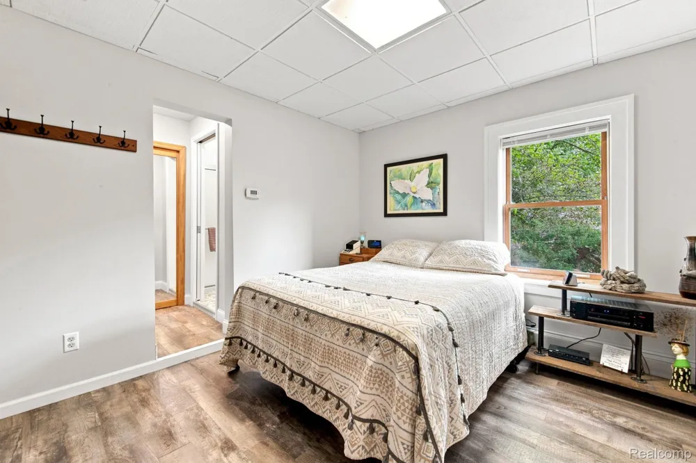 79 Dennison Street Oxford Village, MI 48371