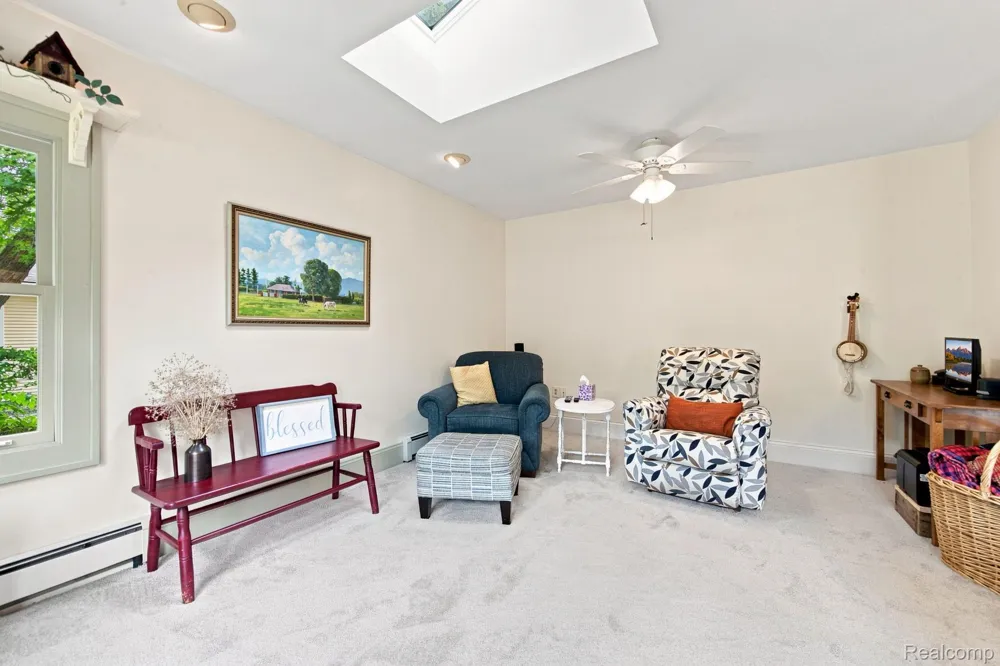 79 Dennison Street Oxford Village, MI 48371