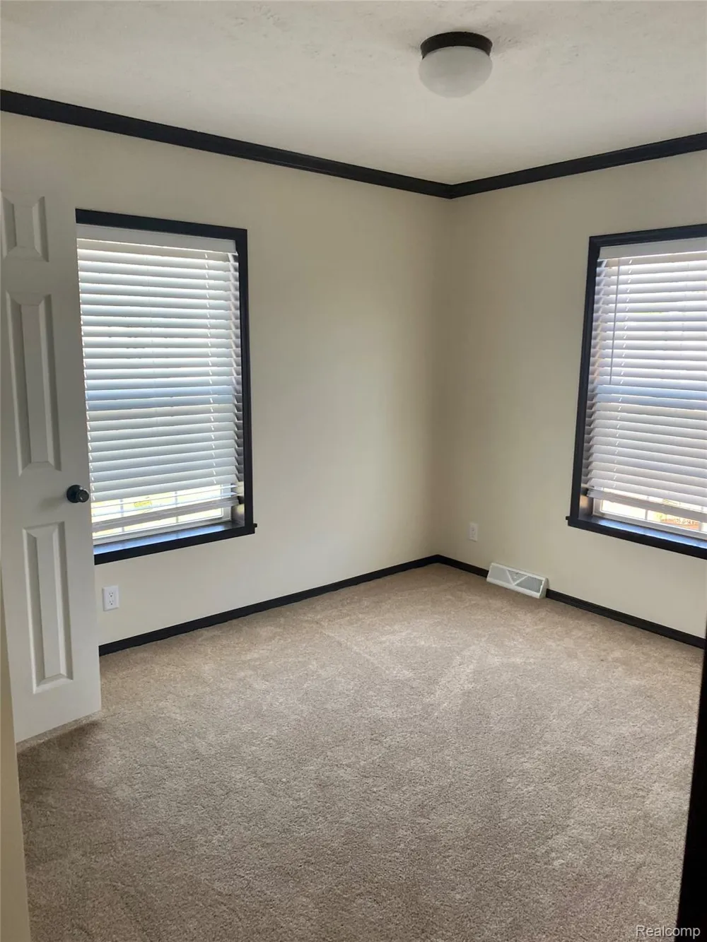 52543 Potomac Court Chesterfield Township, MI 48051
