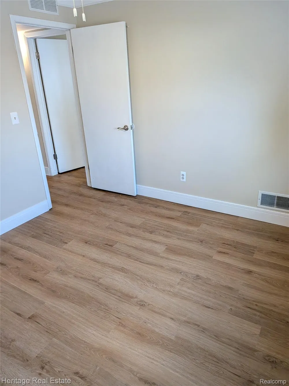30760 Palmer Boulevard Madison Heights City, MI 48071