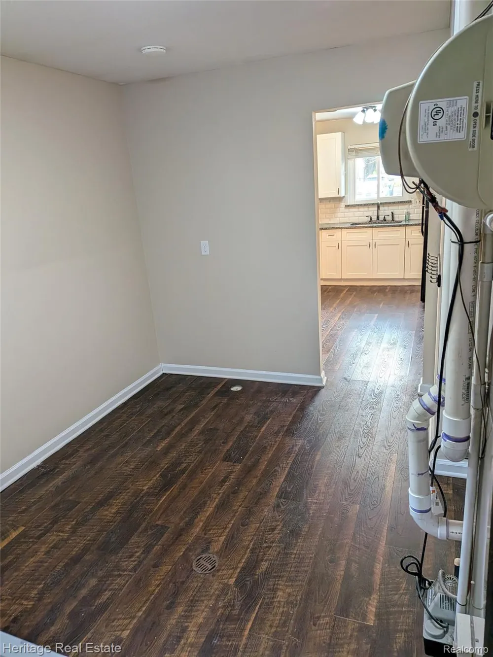 30760 Palmer Boulevard Madison Heights City, MI 48071