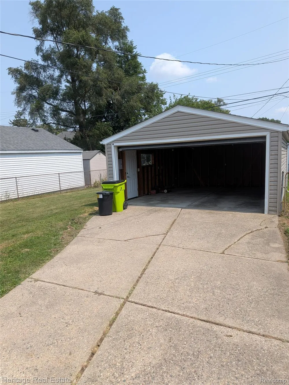30760 Palmer Boulevard Madison Heights City, MI 48071