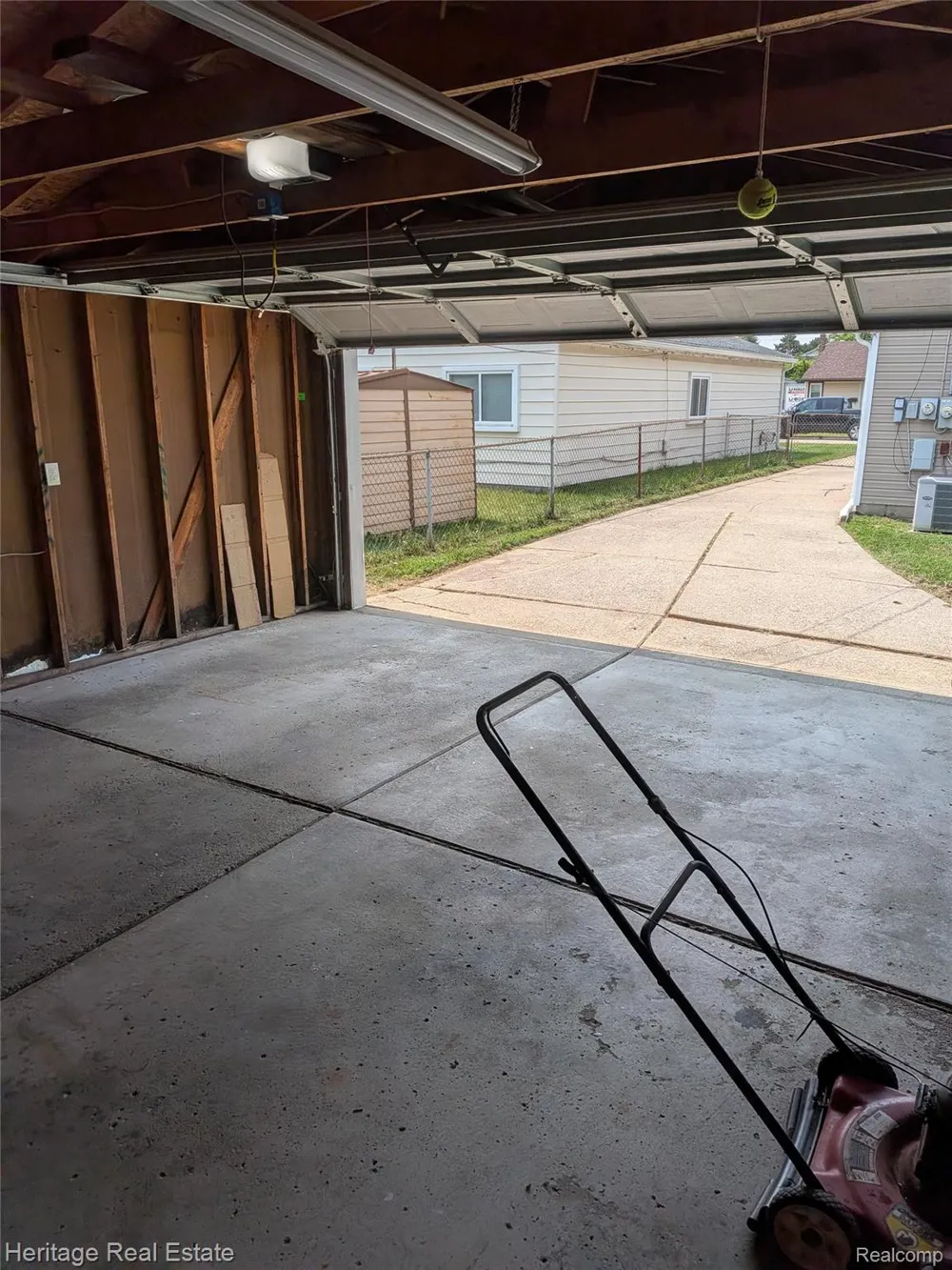 30760 Palmer Boulevard Madison Heights City, MI 48071