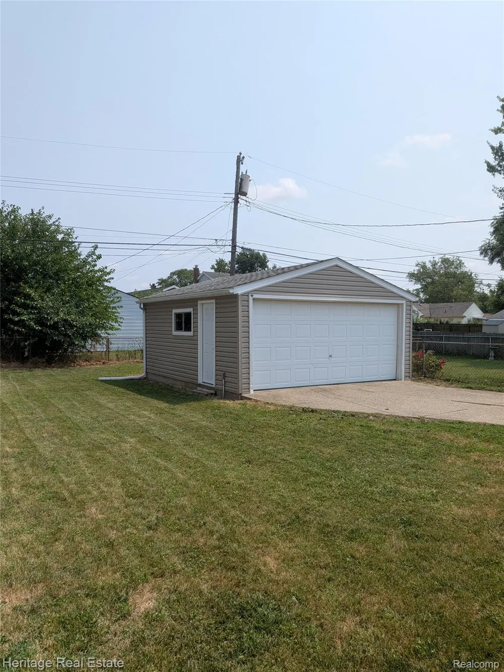30760 Palmer Boulevard Madison Heights City, MI 48071
