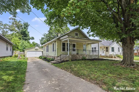 143 Murray Street SE