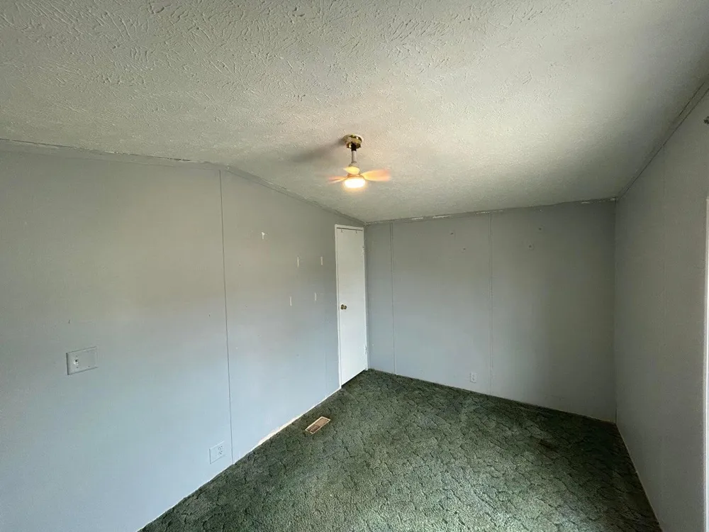 4483 Ilium Lane Walker City, MI 49534