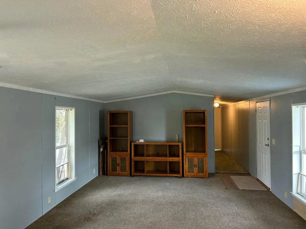 4483 Ilium Lane Walker City, MI 49534