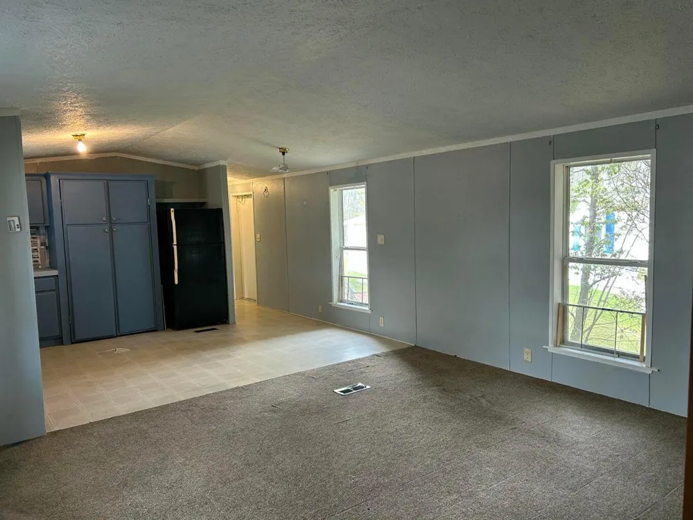 4483 Ilium Lane Walker City, MI 49534