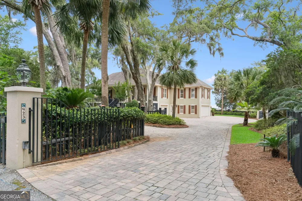 423 Mimosa DR St. Simons, GA 31522