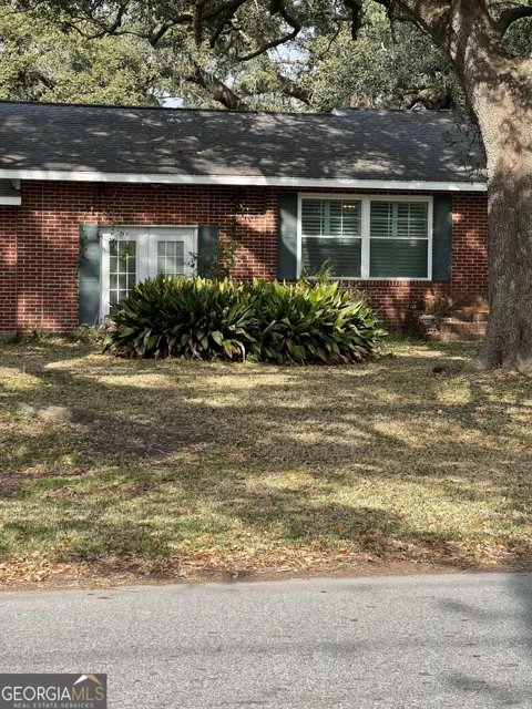 506 5th AVE