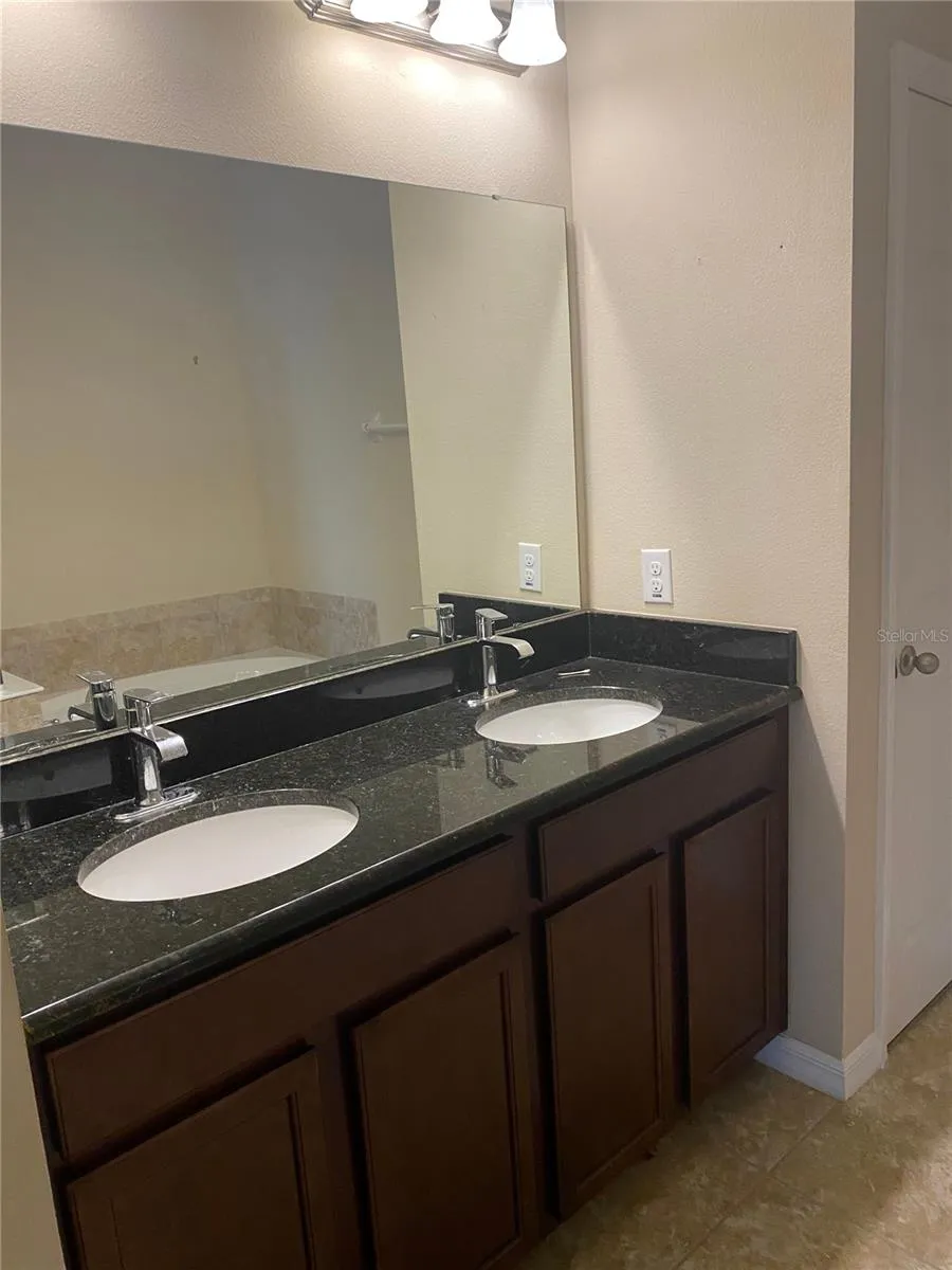 185 MITCHELL CREEK WAY Oviedo, FL 32765