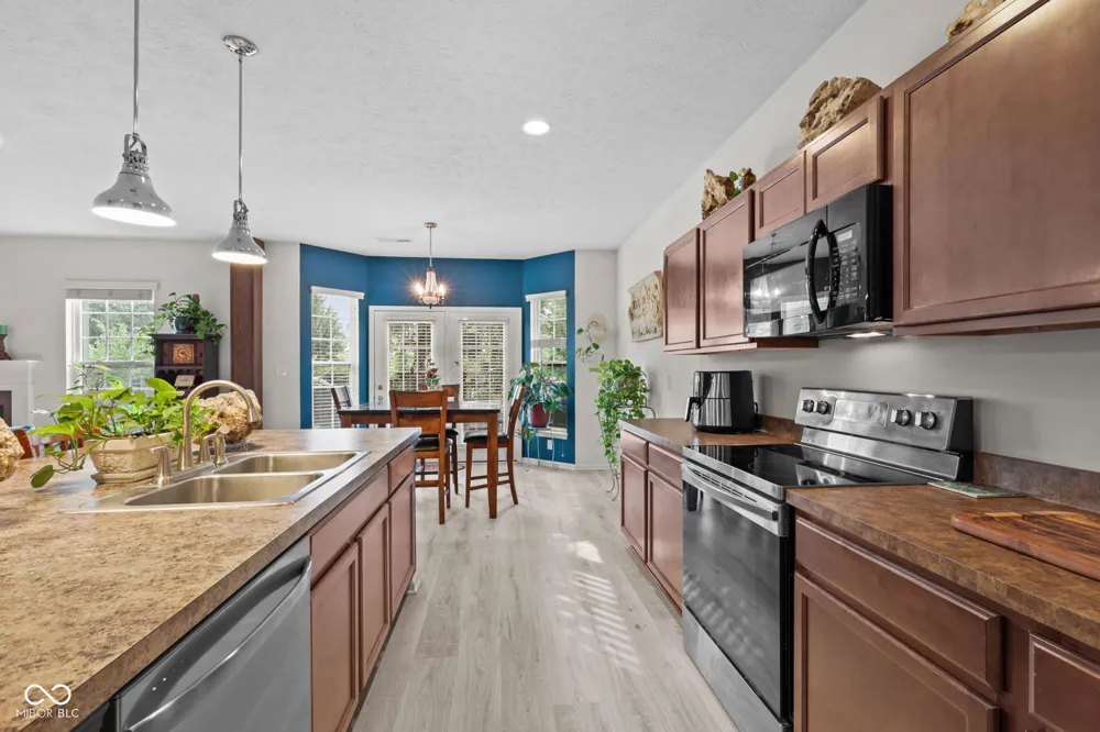 5976 Chazimal Street Plainfield, IN 46168