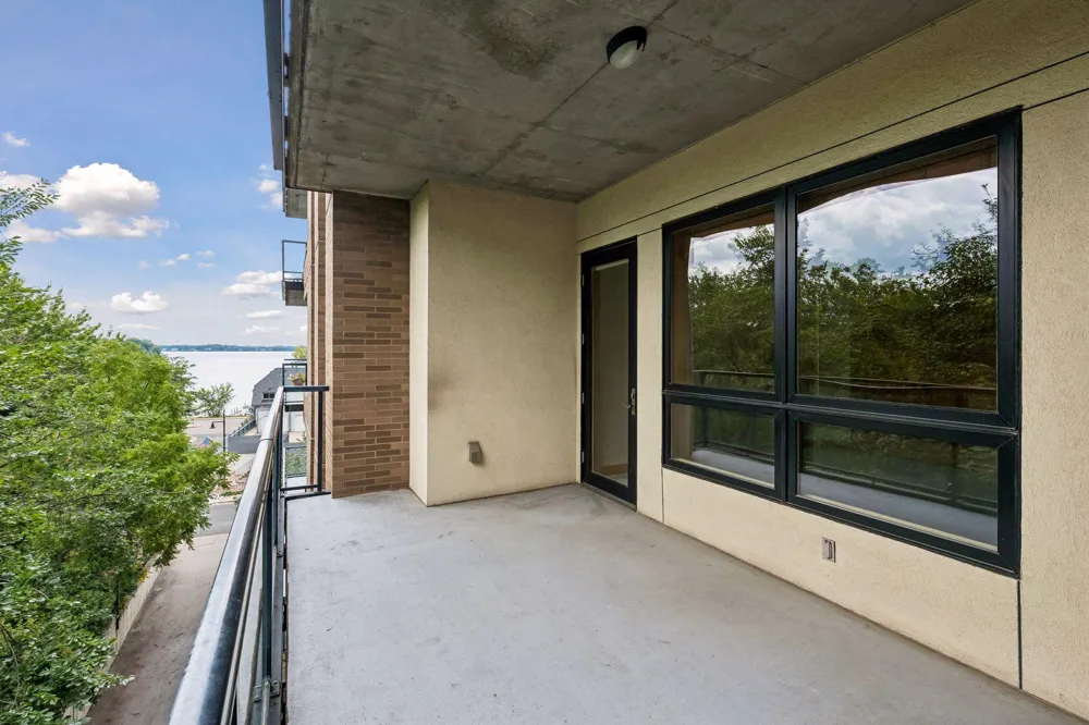 4201 Sunset Drive #N321 Spring Park, MN 55384