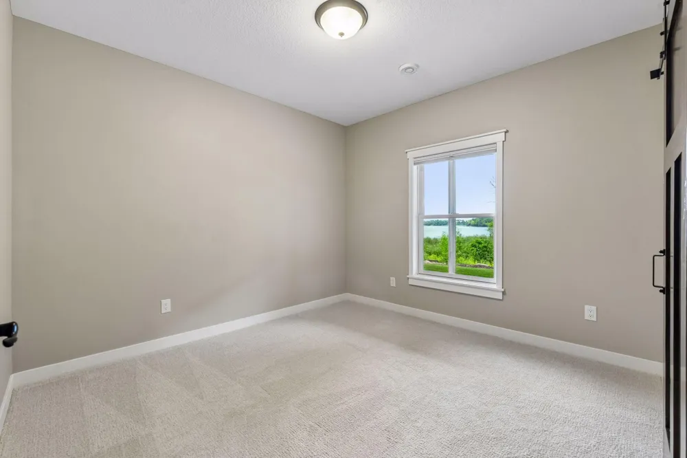 2444 Woods Drive Victoria, MN 55386