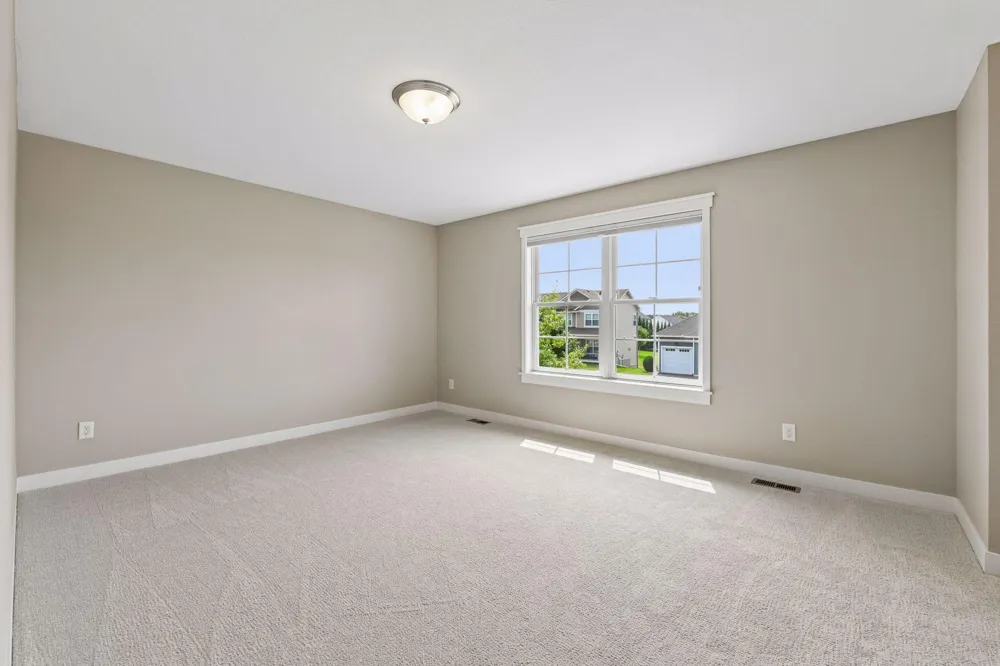 2444 Woods Drive Victoria, MN 55386