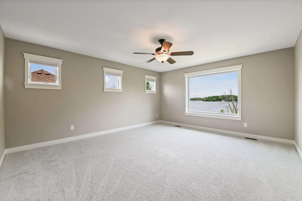 2444 Woods Drive Victoria, MN 55386
