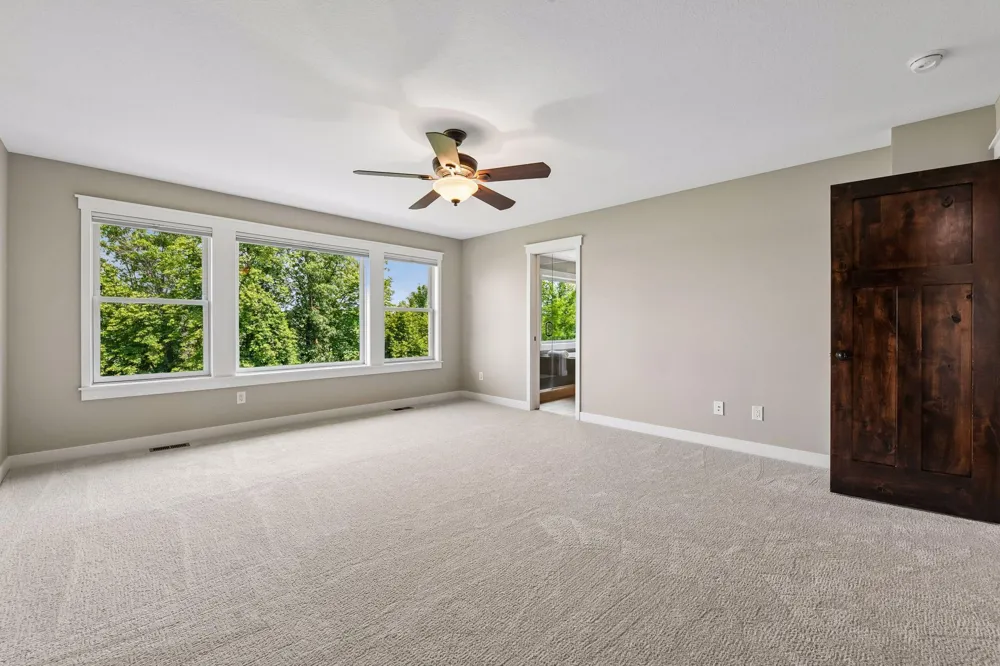 2444 Woods Drive Victoria, MN 55386