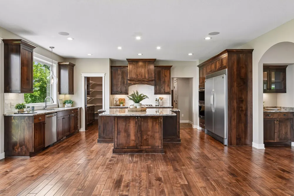 2444 Woods Drive Victoria, MN 55386