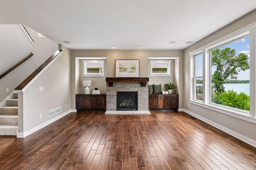 2444 Woods Drive Victoria, MN 55386