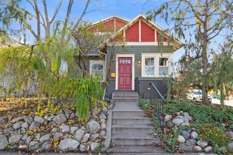 721 W 40th Street