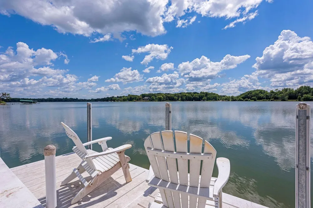9122 Fox Court Victoria, MN 55386