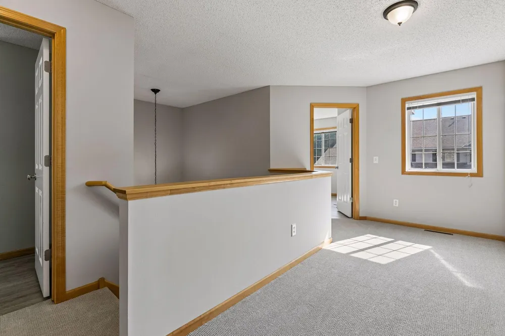 9122 Fox Court Victoria, MN 55386