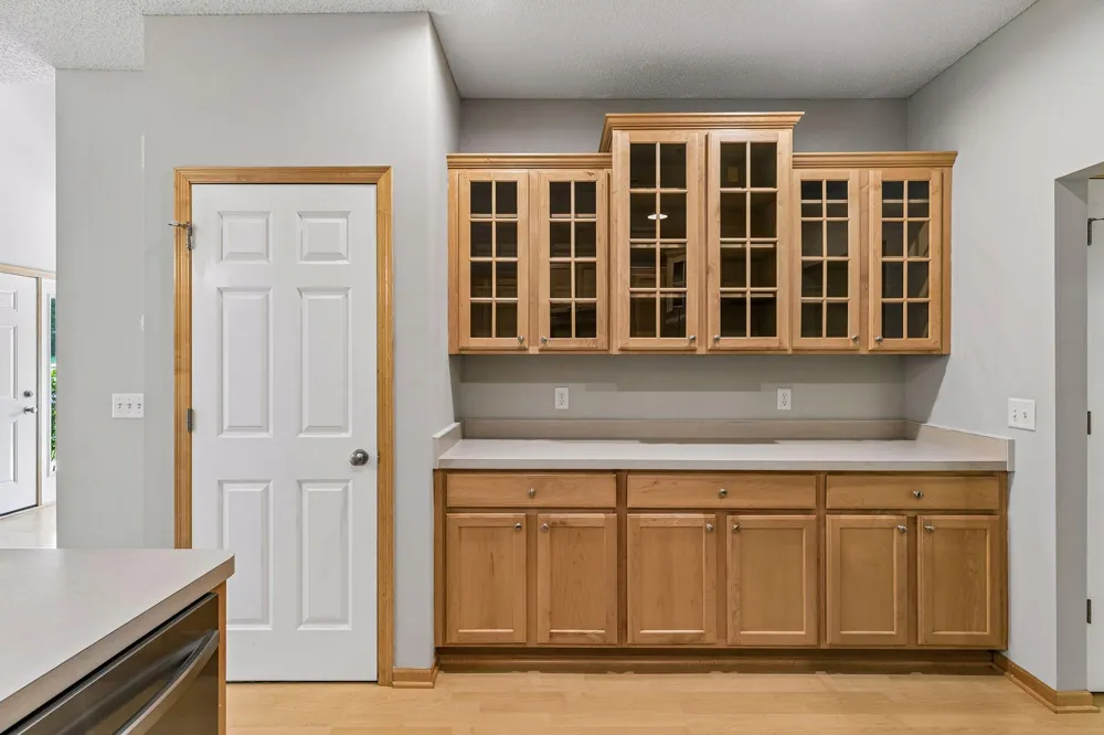 9122 Fox Court Victoria, MN 55386