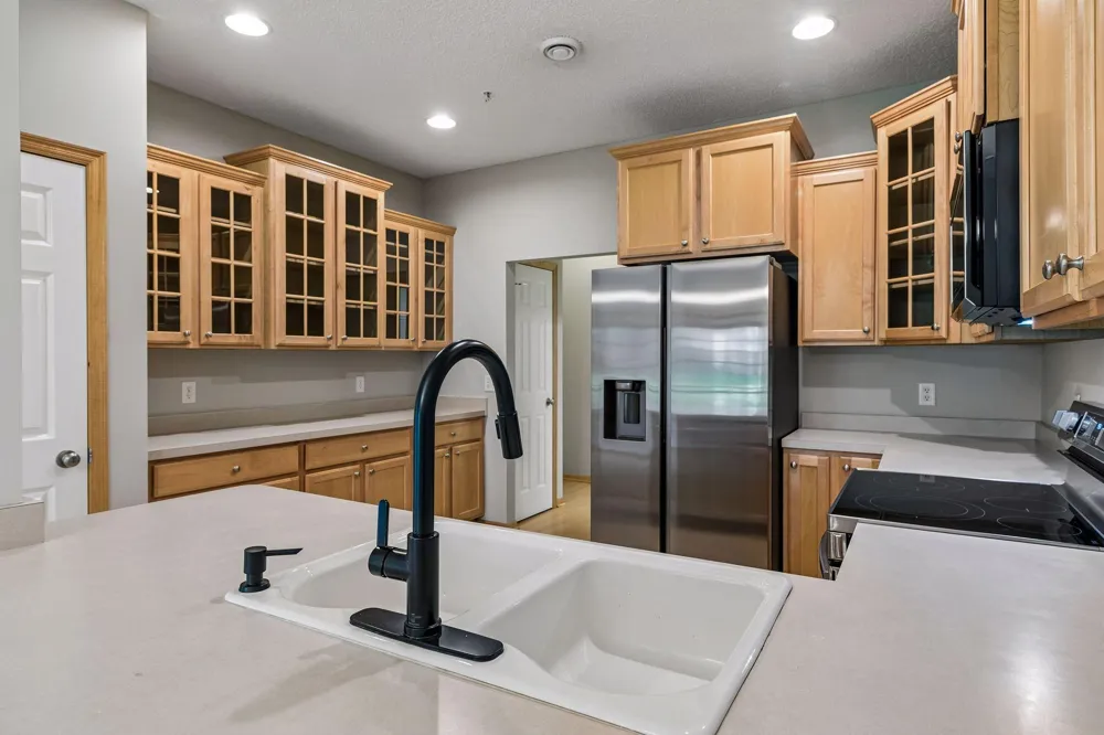 9122 Fox Court Victoria, MN 55386