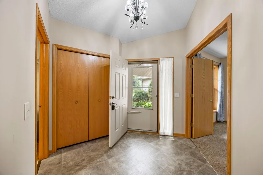 27699 Woodland Drive Chisago City, MN 55013