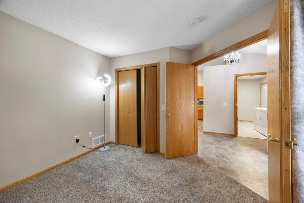 27699 Woodland Drive Chisago City, MN 55013