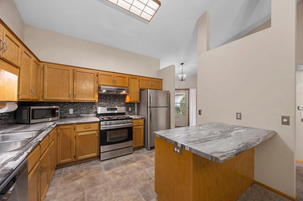 27699 Woodland Drive Chisago City, MN 55013
