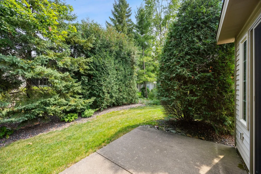 27699 Woodland Drive Chisago City, MN 55013
