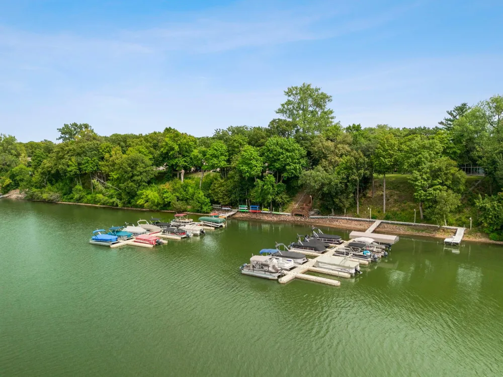 27699 Woodland Drive Chisago City, MN 55013