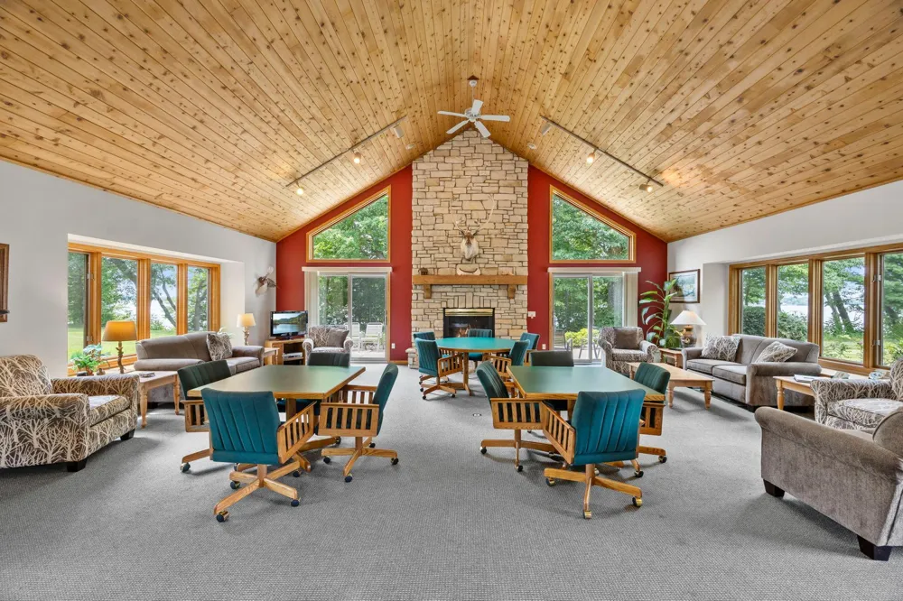 27699 Woodland Drive Chisago City, MN 55013
