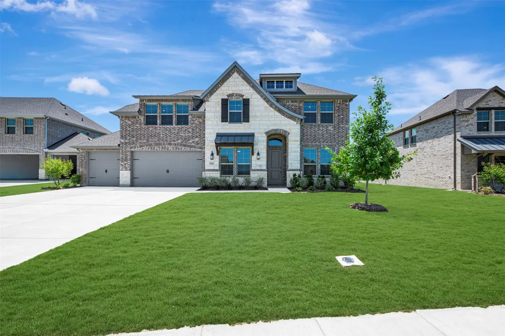 912 Wood Duck Court Heath, TX 75126