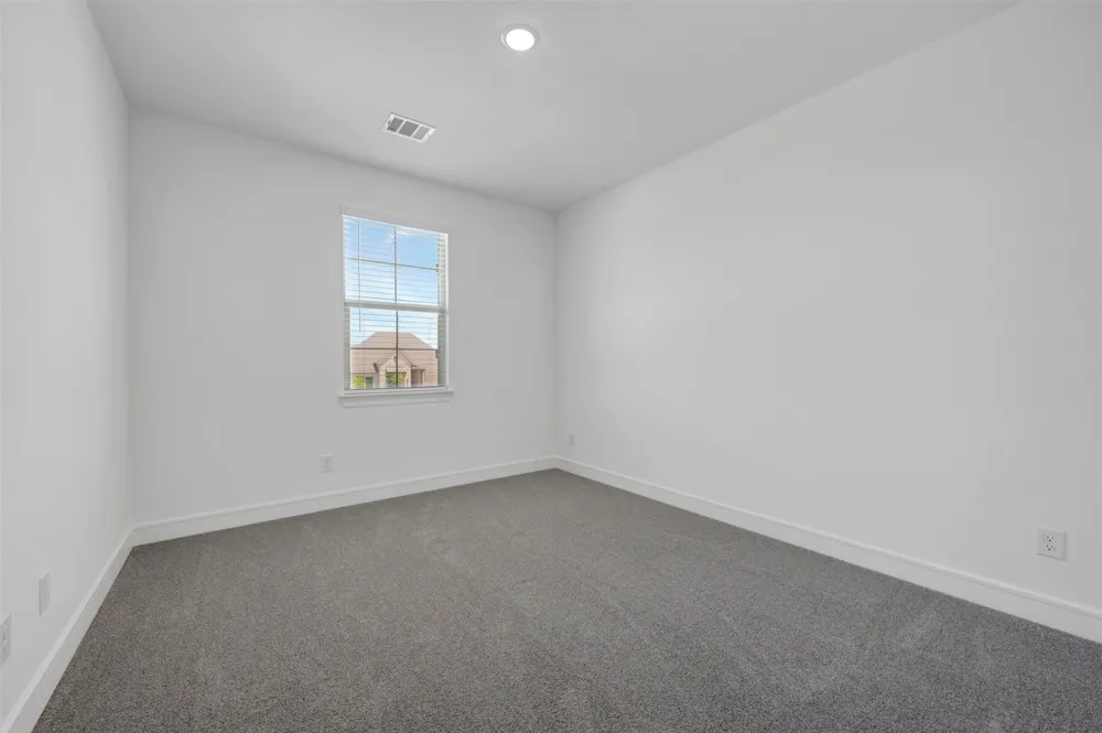 912 Wood Duck Court Heath, TX 75126