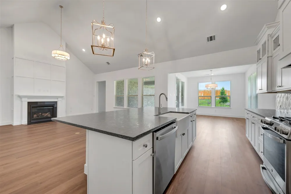 912 Wood Duck Court Heath, TX 75126