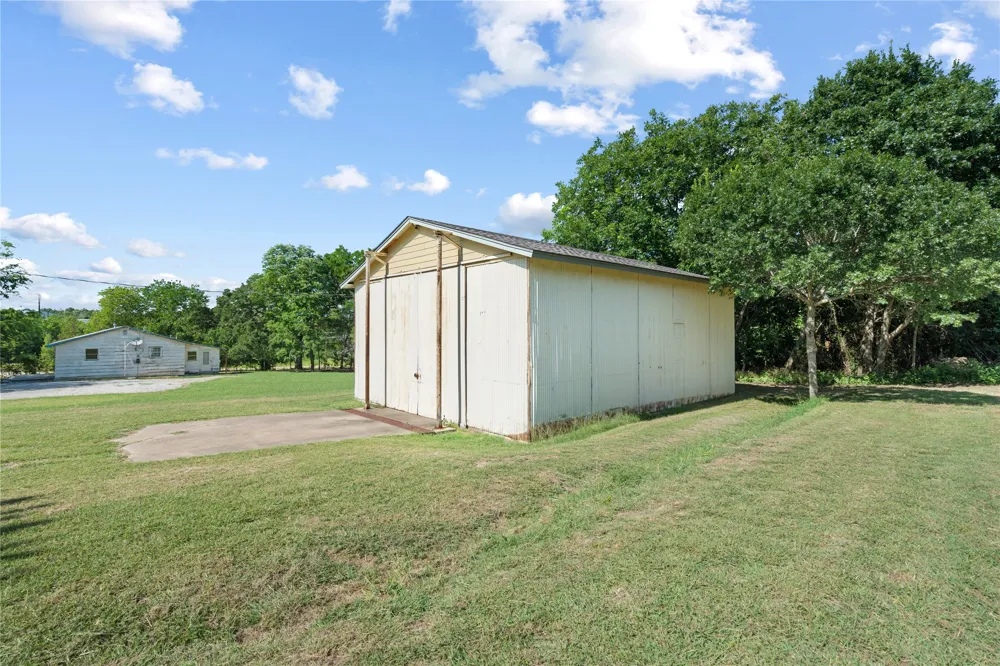 1712 Madison Street Weatherford, TX 76086