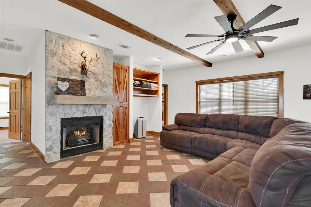 8787 S State Highway 78 Leonard, TX 75452