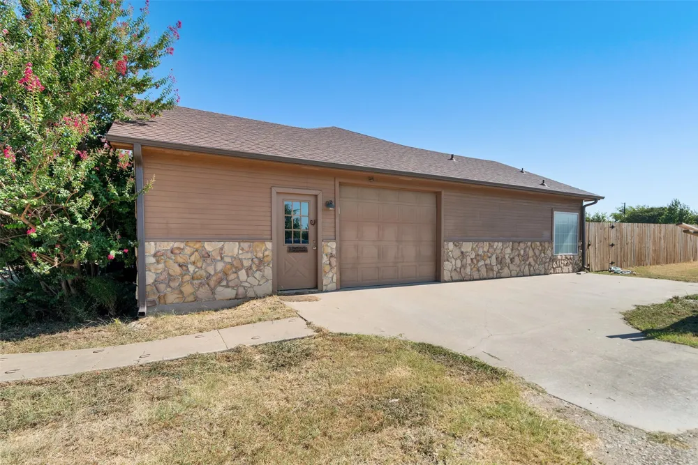 8787 S State Highway 78 Leonard, TX 75452