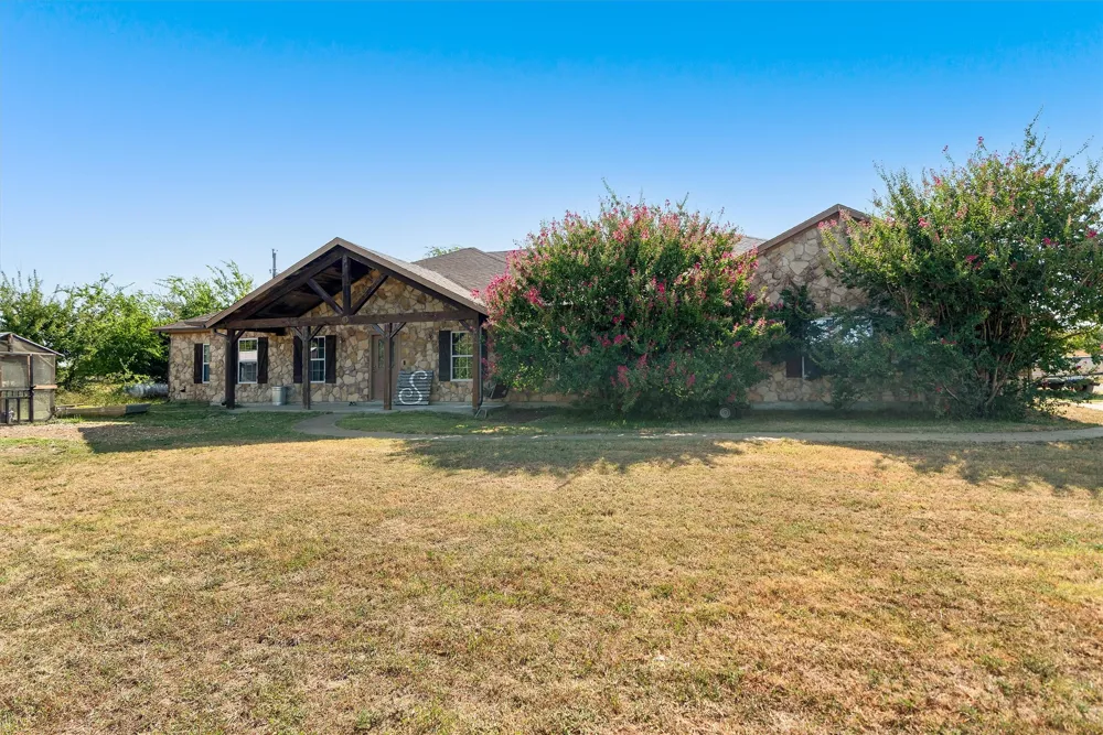 8787 S State Highway 78 Leonard, TX 75452